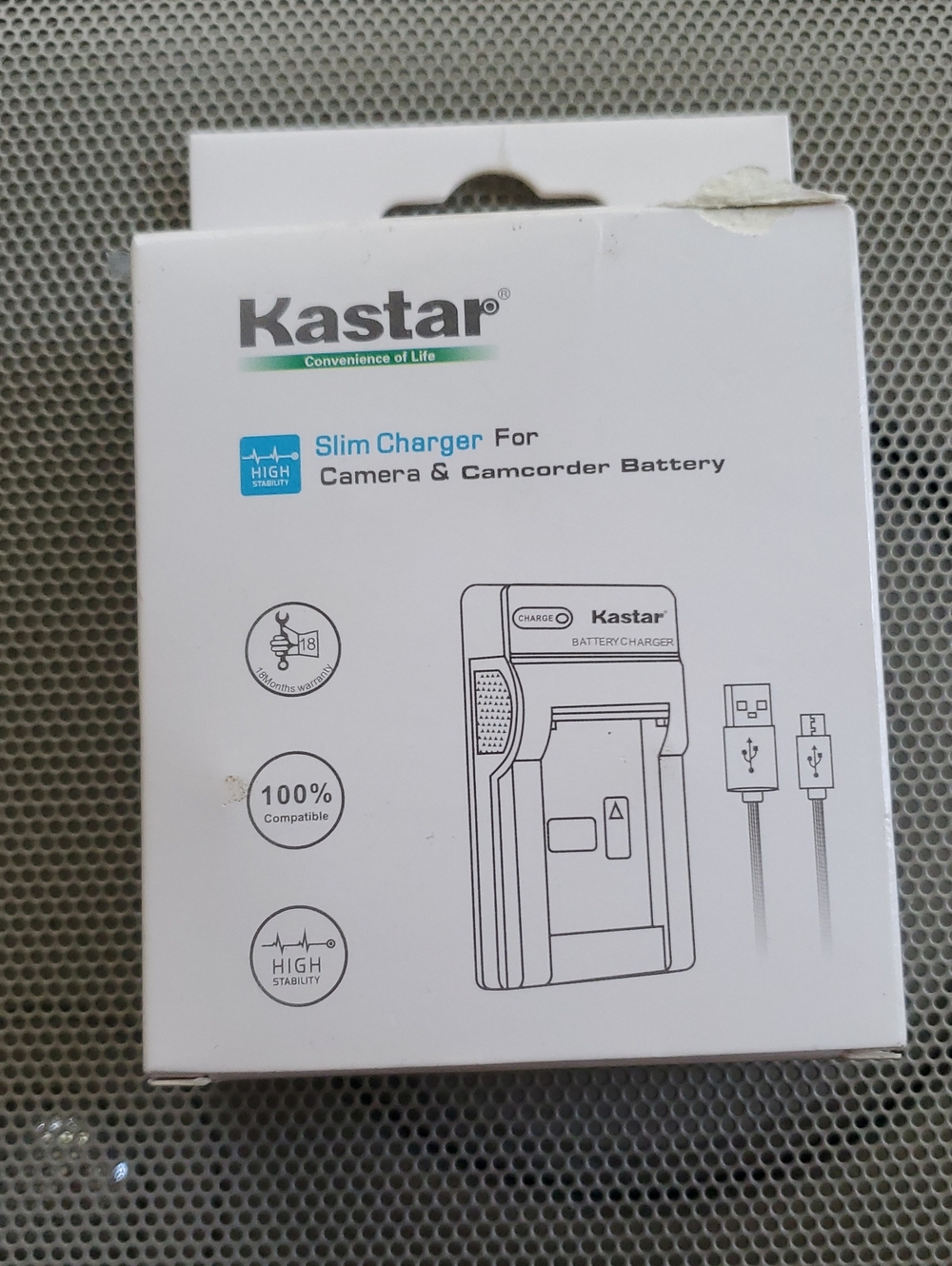 Slim Charger for Camera & Camcorder Battery